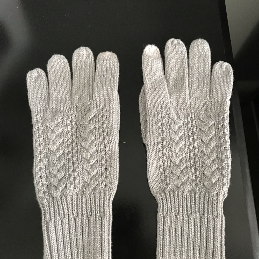 White House black market gloves
